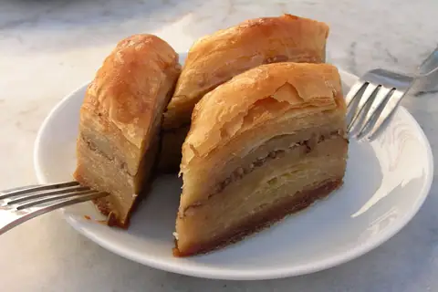 Bake-Em photo 4